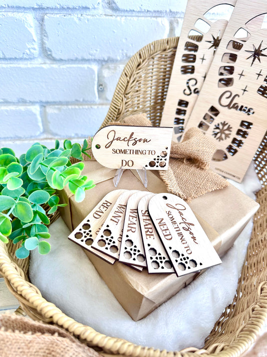 Rattan Christmas tags